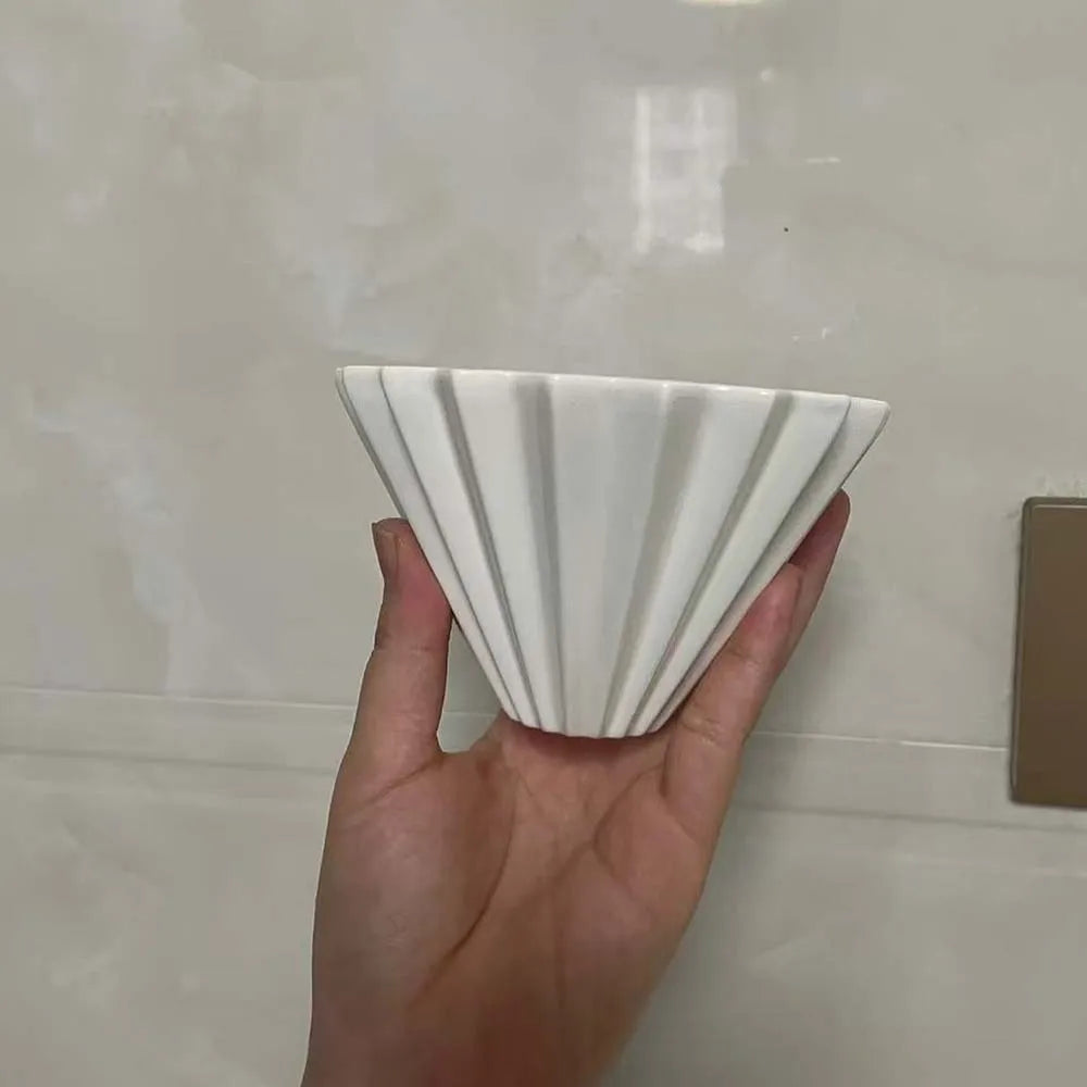 3pcs/set Ceramic Coffee Dripper Pour Over Coffee Maker Handmade Origami Coffee Filter Cup Flower Shape Funnel Drip Cafe Cake Cup