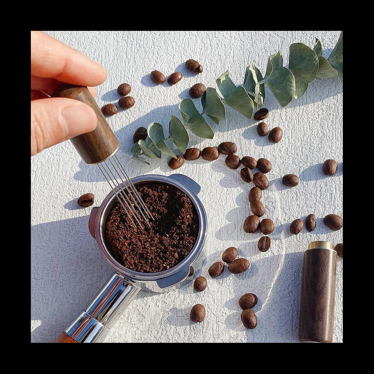 Coffee Stirrer Tool - 6 Needle Walnut, Portable & Precise